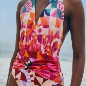 Ombre Graphic Toucans Piece